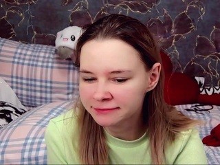 little-freya on cam for live nude video chat