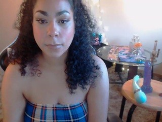 Maxie on cam for live nude video chat