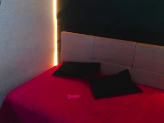milu-sweet-x on cam for live nude video chat