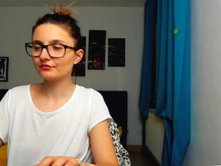nicolejeanie8 on cam for live nude video chat