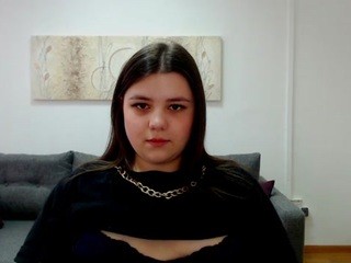 yanadrime on cam for live nude video chat