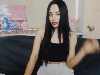 yoursdream on cam for live nude video chat