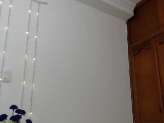 abby-687 on cam for live nude video chat