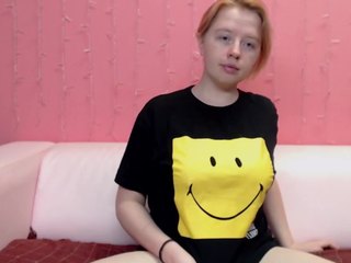 AliceGentle on cam for live nude video chat