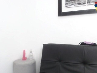 alinabronxx on cam for live nude video chat
