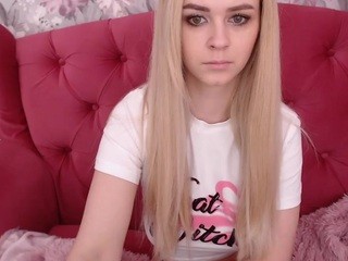 briana-mills on cam for live nude video chat