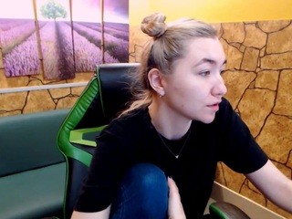 candysmoke on cam for live nude video chat