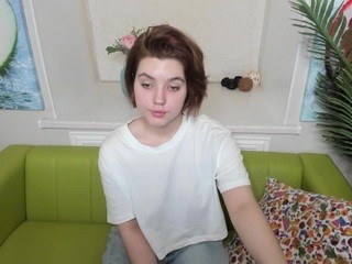 hollycream on cam for live nude video chat