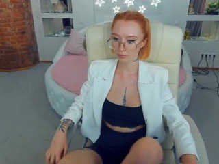 JuliiiaFan on cam for live nude video chat