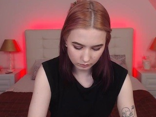 kirastars on cam for live nude video chat