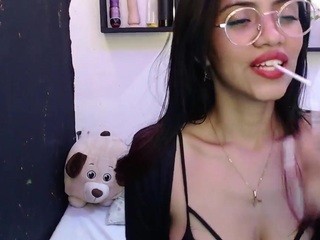 Lui_foxy on cam for live nude video chat