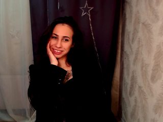 rare diamond Lia on cam for live nude video chat