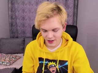 RyanToyBoy on cam for live nude video chat