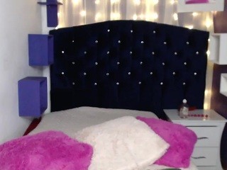 veronicasaenzz on cam for live nude video chat