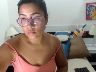 wandamint on cam for live nude video chat