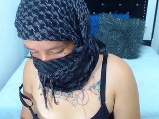 Zara-Rossi on cam for live nude video chat