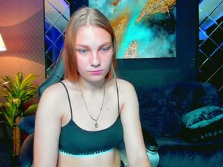 Amanda-Young on cam for live nude video chat