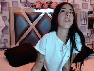 AngelLoopez on cam for live nude video chat
