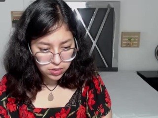 Arabella-Hall on cam for live nude video chat