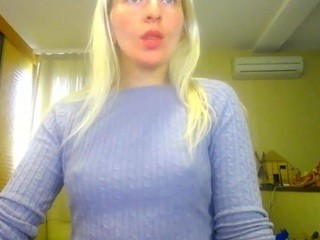 GiaBlum on cam for live nude video chat