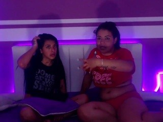 GRETEL-AND-CLOE on cam for live nude video chat