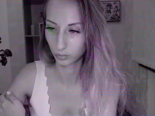 HelenBlare on cam for live nude video chat