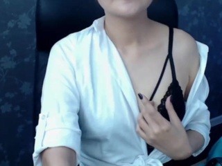 KaniChok on cam for live nude video chat
