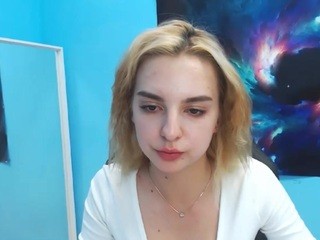LinaHindi on cam for live nude video chat