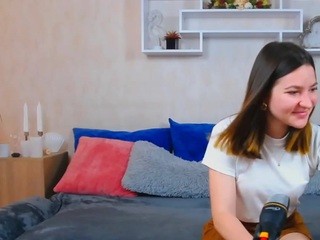 Marianna-light on cam for live nude video chat
