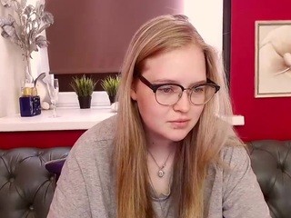 PollySweety on cam for live nude video chat