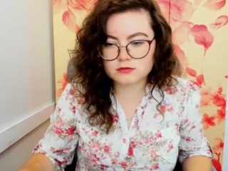 AminaNa on cam for live nude video chat
