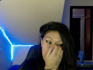 Ginger-black1 on cam for live nude video chat