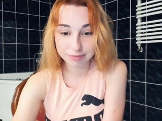 MikaellaStar on cam for live nude video chat
