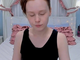 Nikki-Squirt on cam for live nude video chat