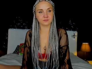 SmileOnly on cam for live nude video chat