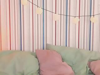 Ur-Amy on cam for live nude video chat