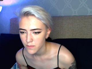 YummyKiss on cam for live nude video chat