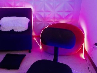 Zathara-Rose on cam for live nude video chat