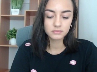 AmiGami on cam for live nude video chat