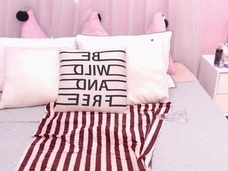 CAMIDM on cam for live nude video chat