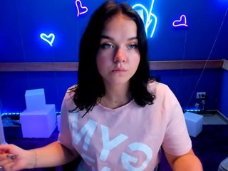 DaniellaPierce on cam for live nude video chat