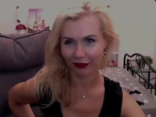 dolly-3 on cam for live nude video chat