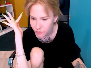 Ella From Frella on cam for live nude video chat