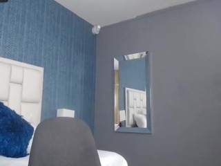 Emily-Little on cam for live nude video chat