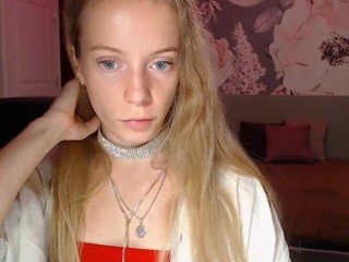 EstallaBaker on cam for live nude video chat