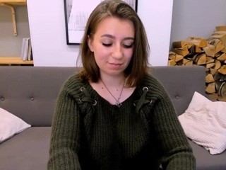 LindaHood on cam for live nude video chat