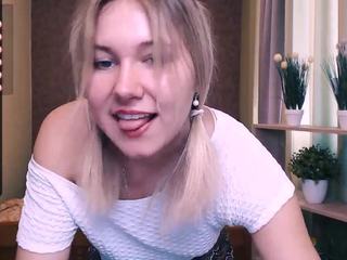lovely-melony on cam for live nude video chat