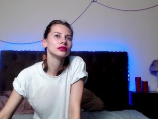SophieSenn on cam for live nude video chat
