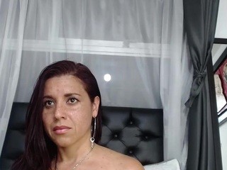 susanmature on cam for live nude video chat
