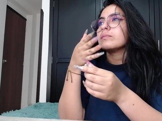 Valerie-29 on cam for live nude video chat